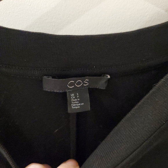 COS black dress - Picture 5 of 5